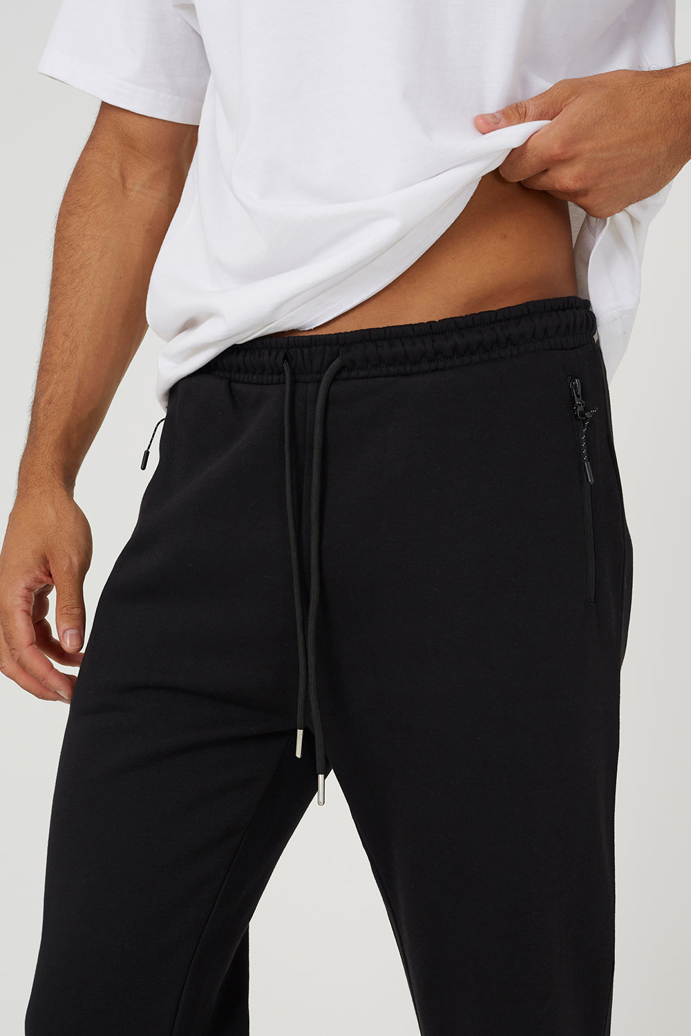 Brave Soul Black Cuffed Loose Fit Joggers - Black Image 4