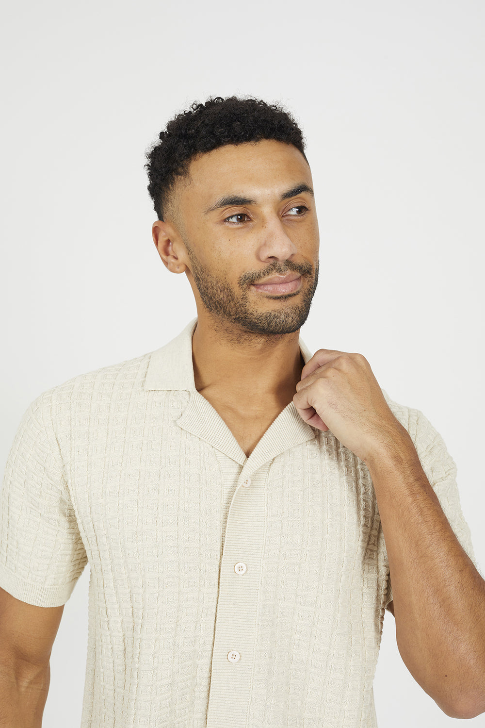 Brave Soul Natural Knitted Short Sleeve Shirt - Natural Image 4