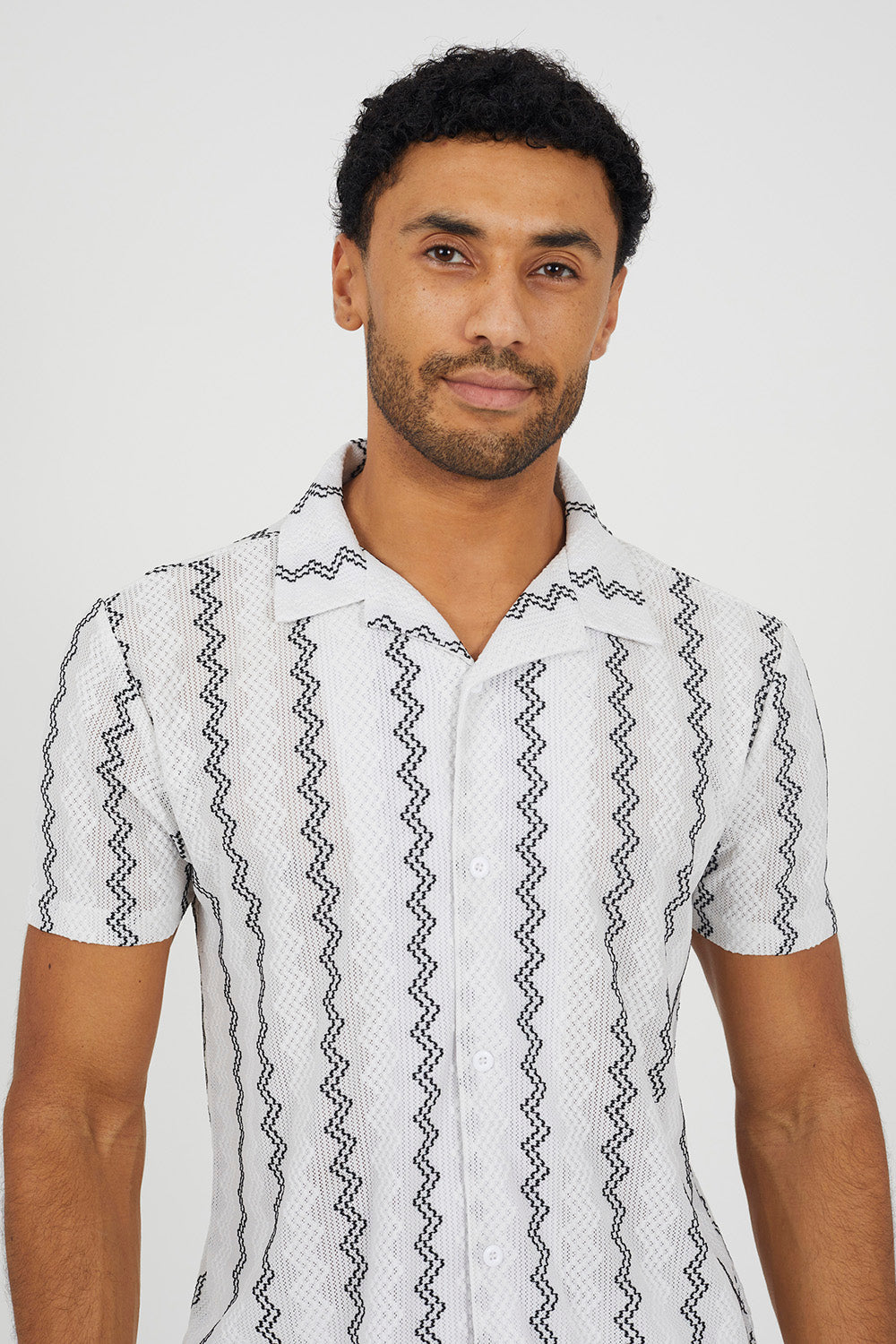 Brave Soul White Wavy Stripe Revere Collar Short Sleeve Shirt - White Image 4
