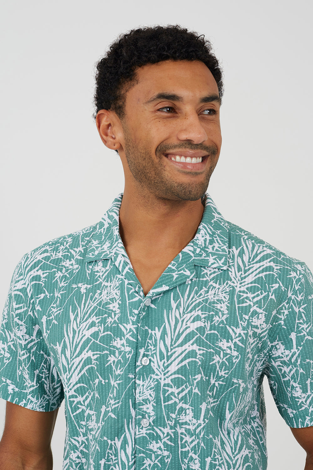 Brave Soul Green Printed Revere Collar Shirt - Green Image 4