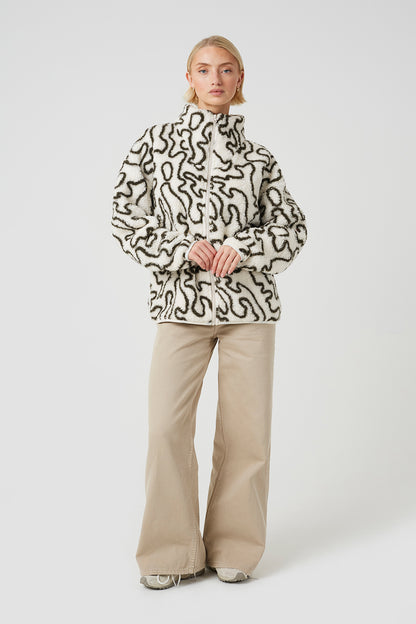  Cream  Image 3