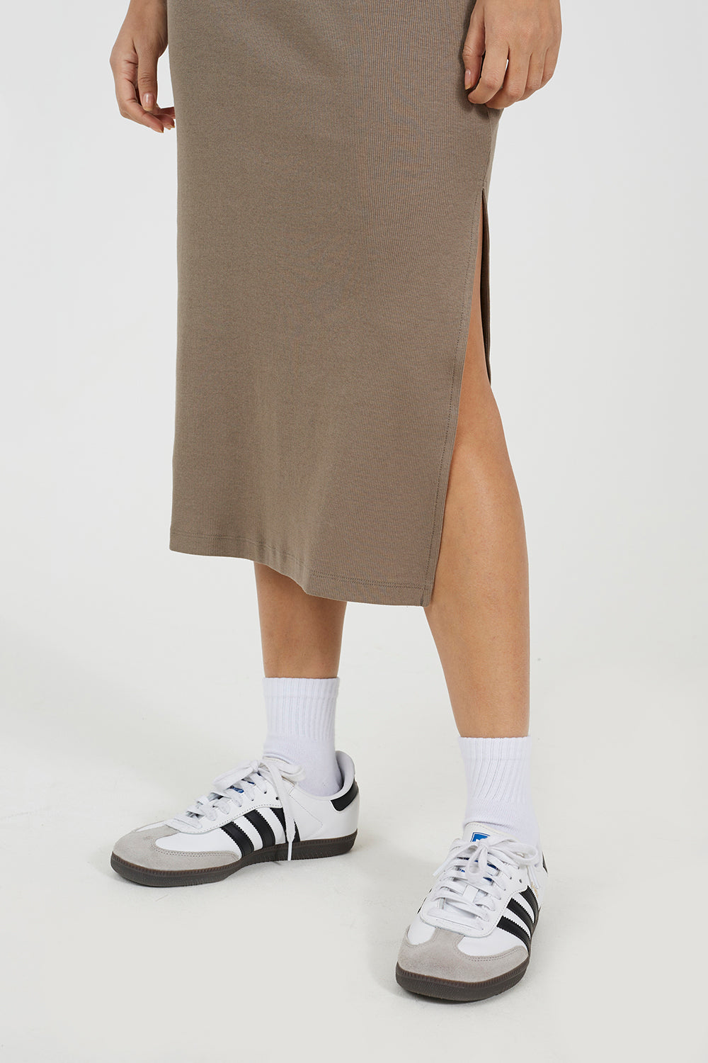  Taupe  Image 4