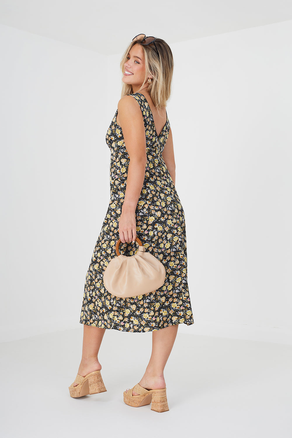 Brave Soul Black Sleeveless V-Neck Floral Midi Dress - Black Image 2
