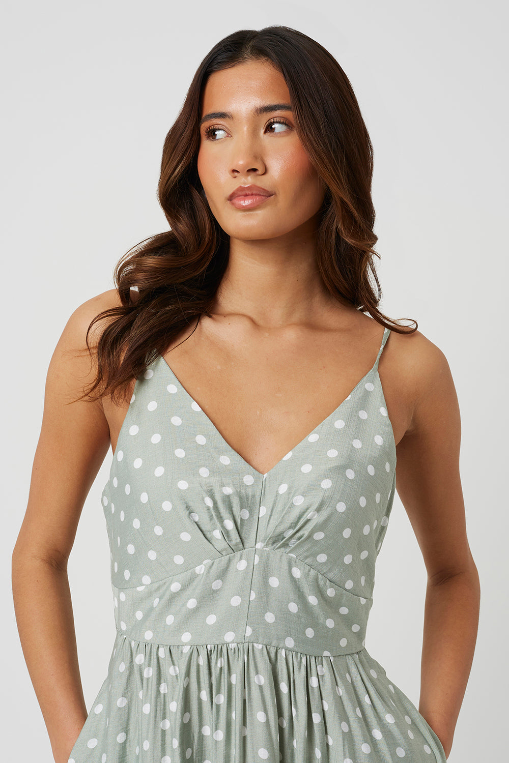  Pale Green  Image 4
