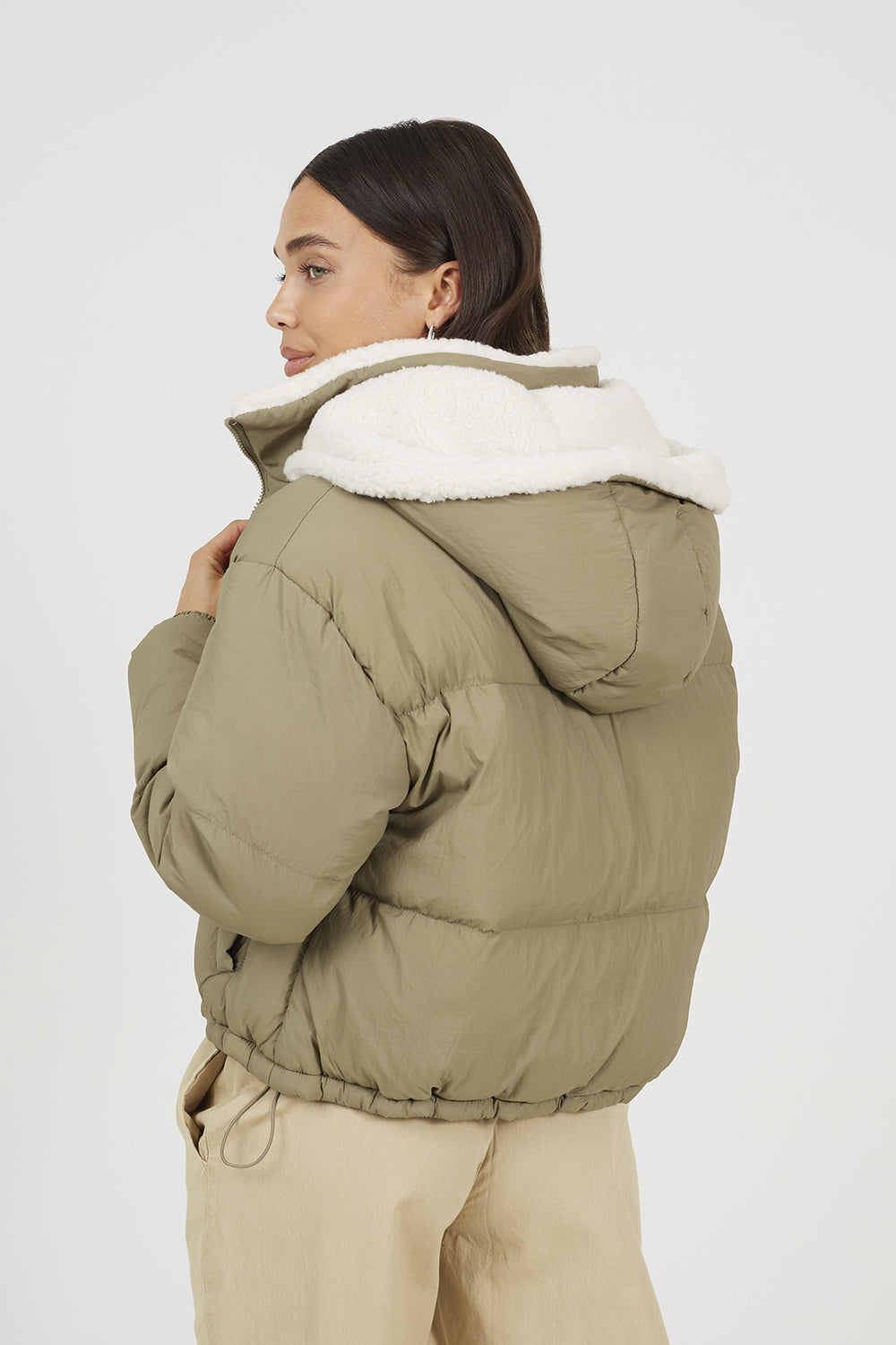  Pale Green  Image 2