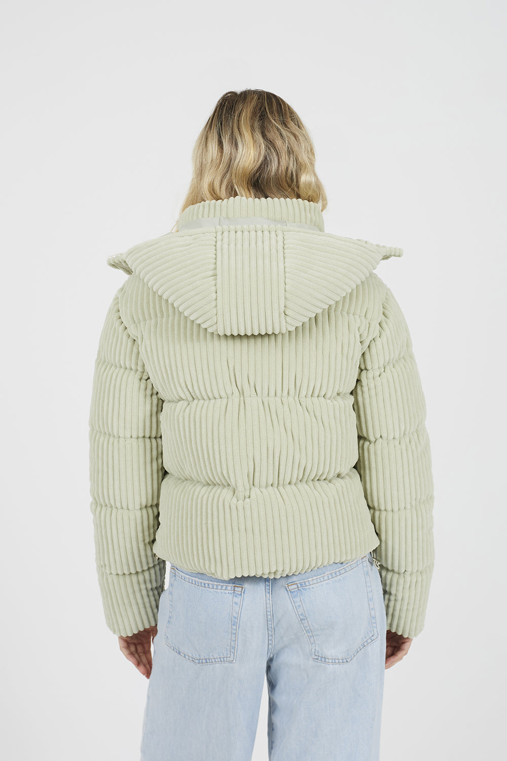  Pale Green  Image 2