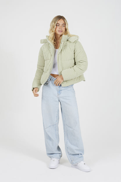  Pale Green  Image 3