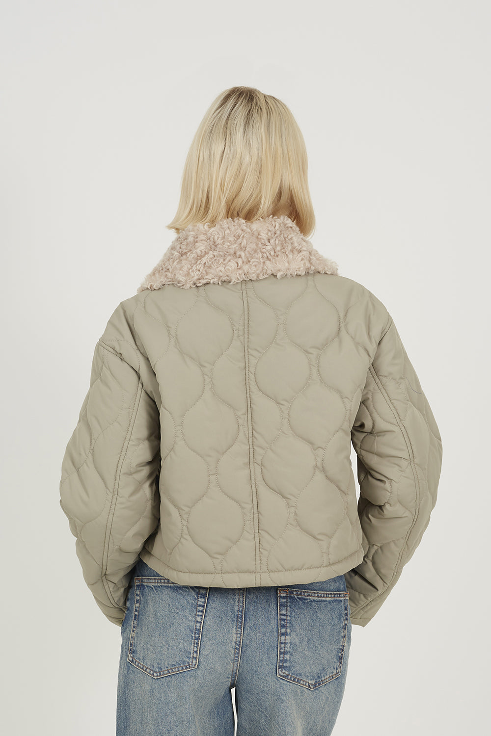  Pale Green  Image 2