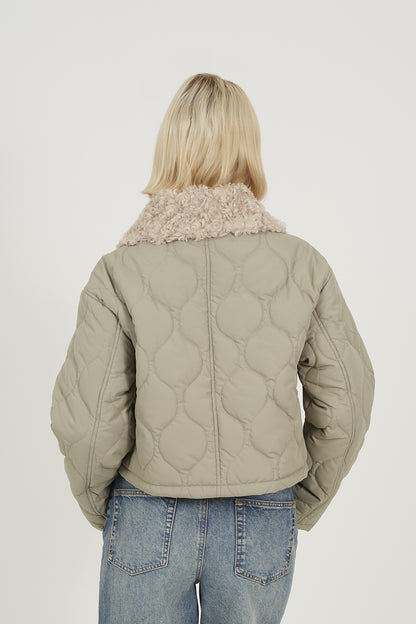  Pale Green  Image 2