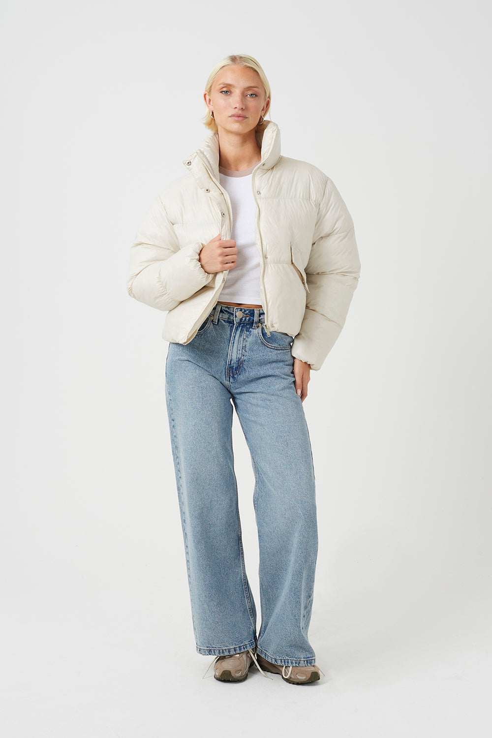  Cream  Image 3
