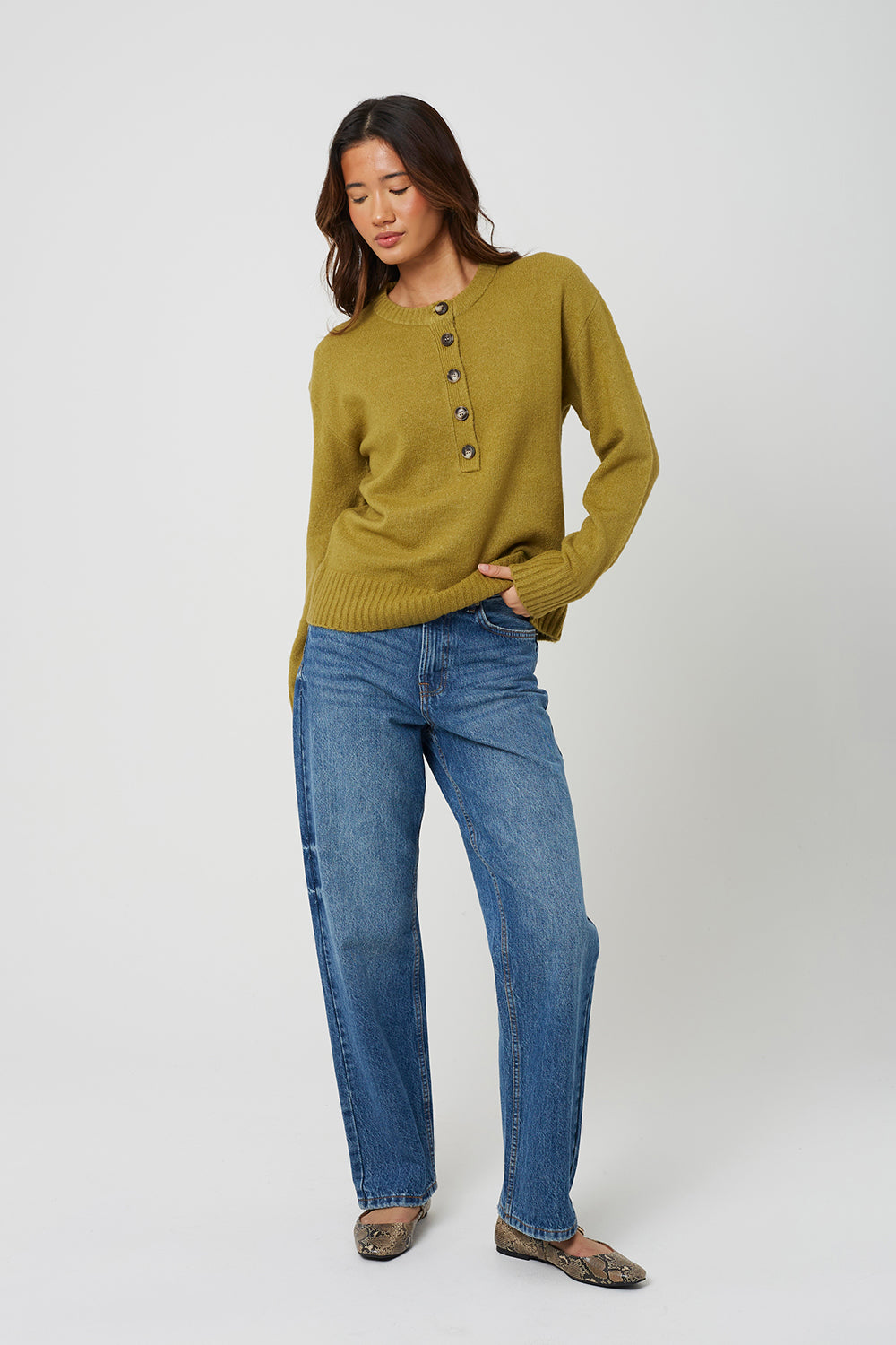  Olive  Image 3