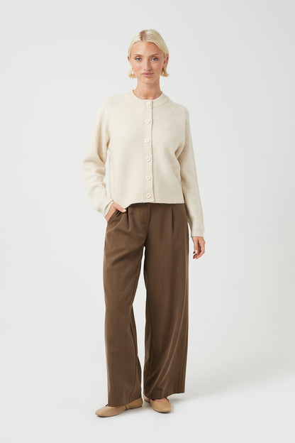  Cream  Image 3