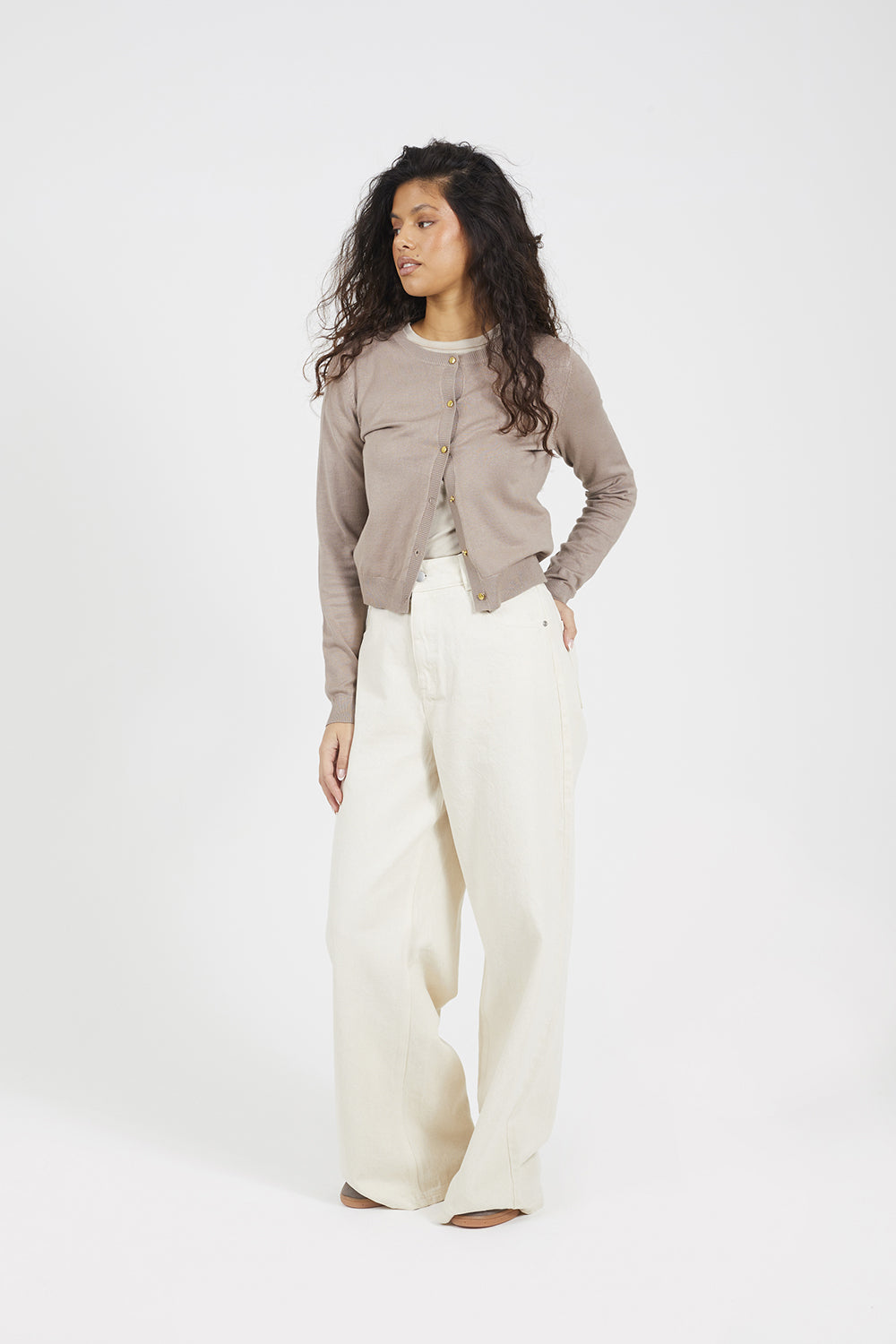  Beige  Image 3