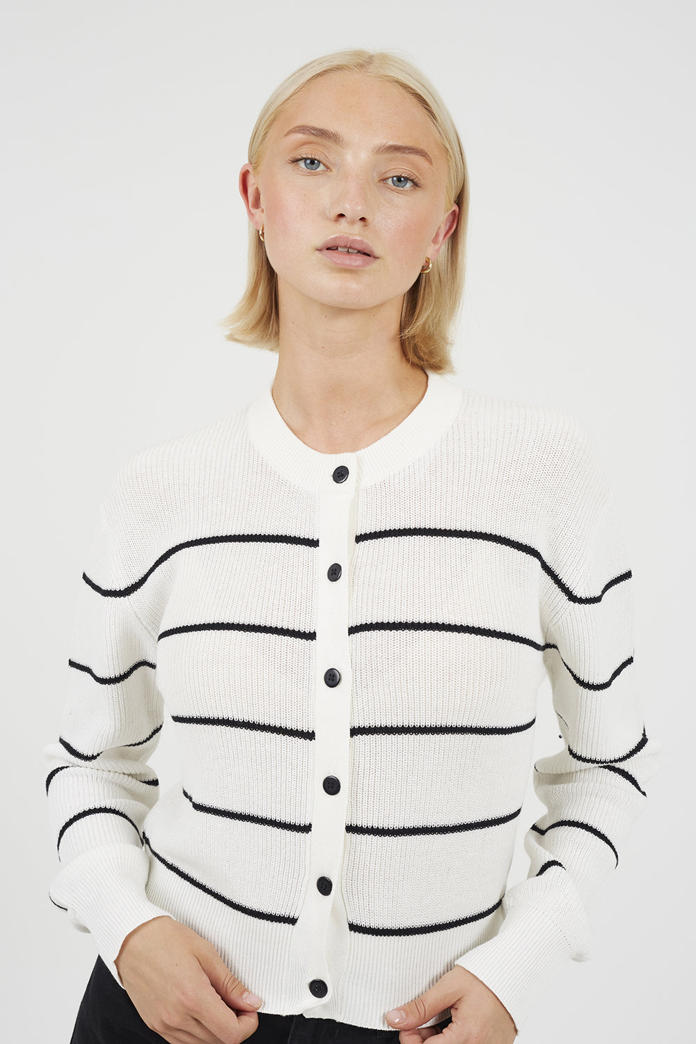  White  Image 4