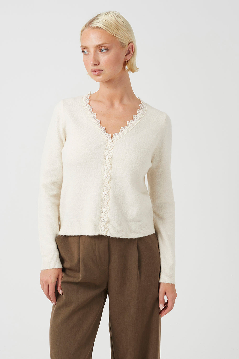  Cream  Image 1