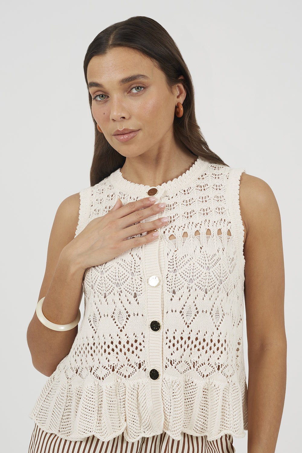  White  Image 4