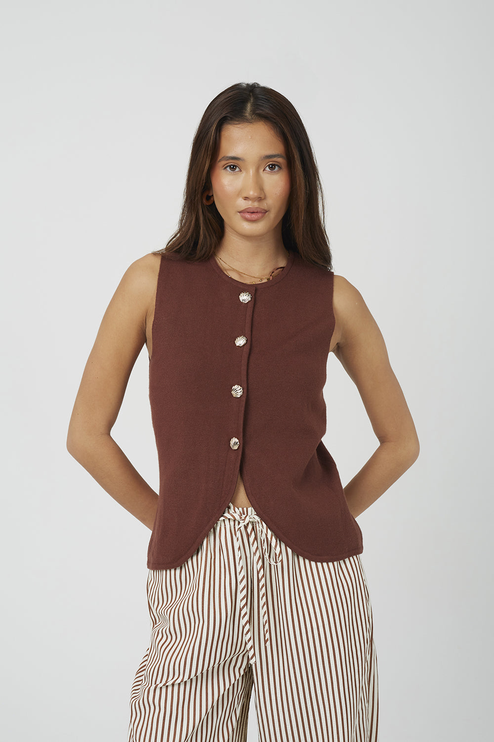  Brown  Image 1