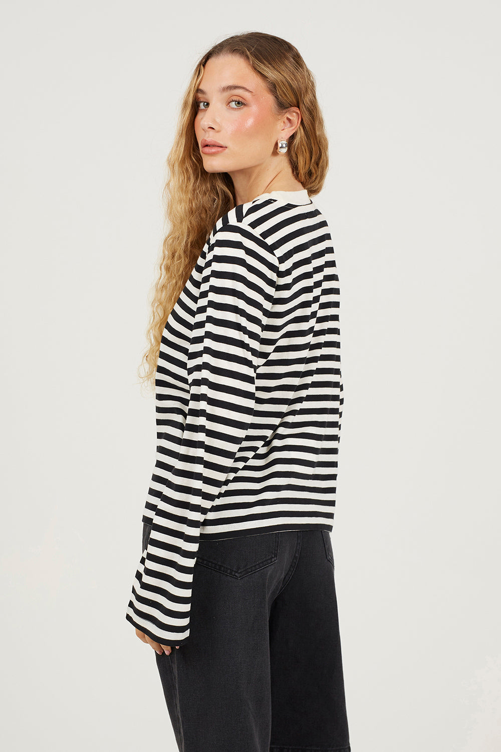  Black  Image 2