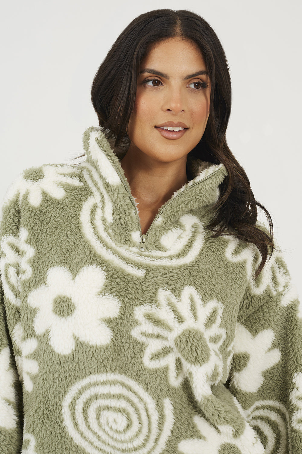  Pale Green  Image 4