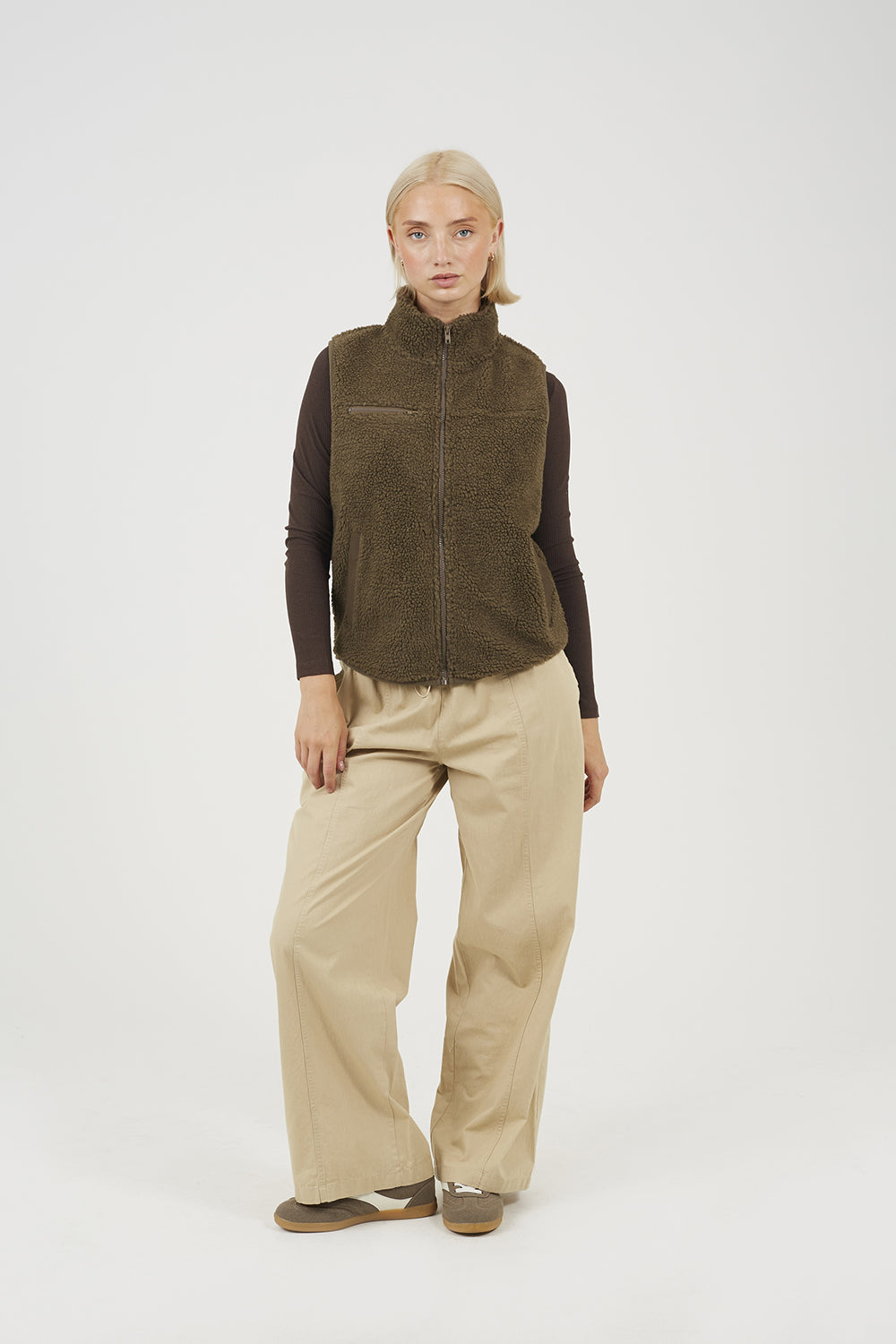  Taupe  Image 3