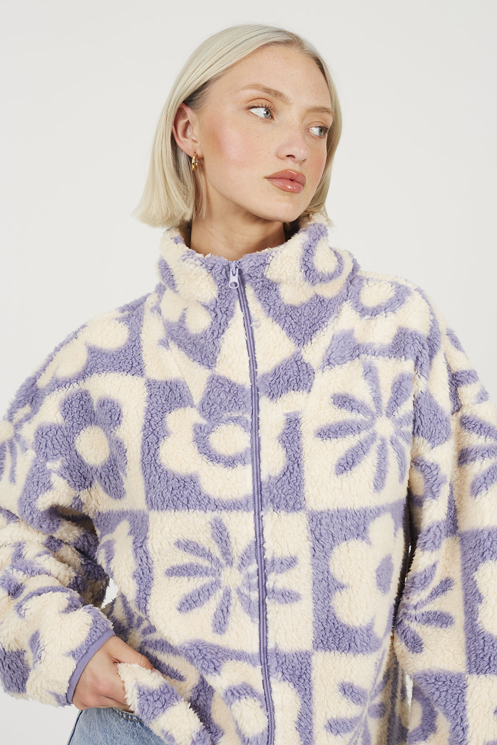  Lilac  Image 4