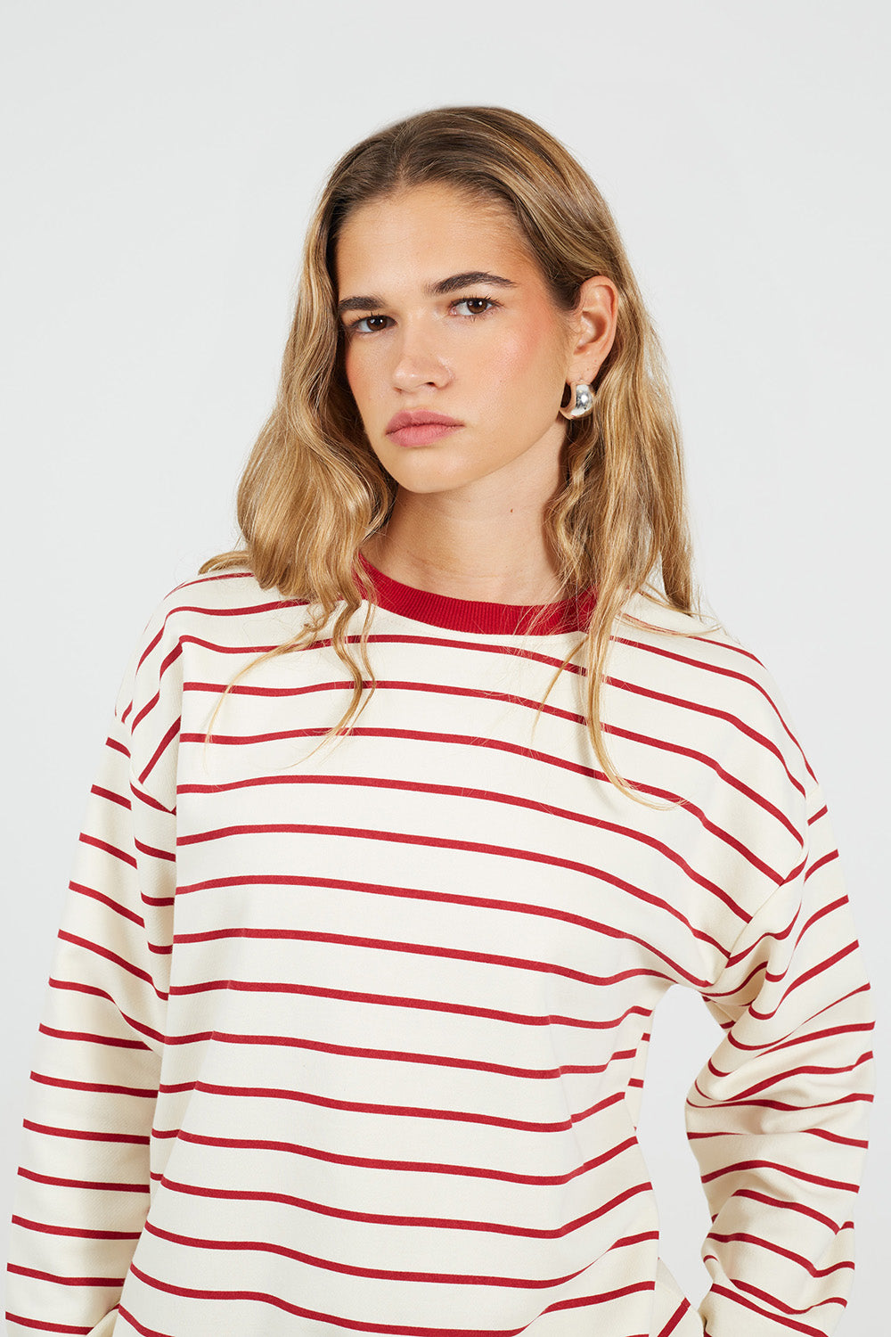  Red  Image 4