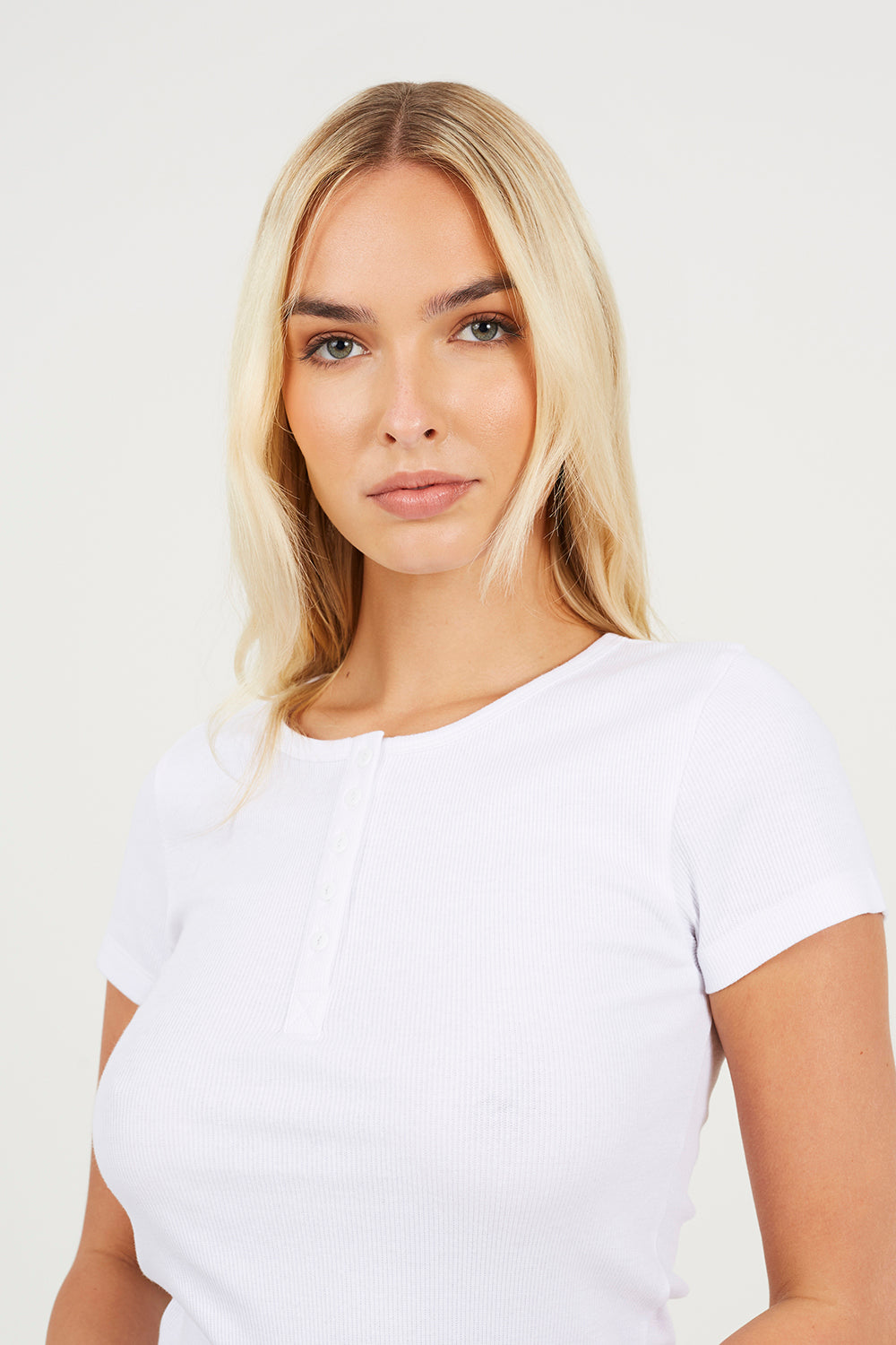  White  Image 4