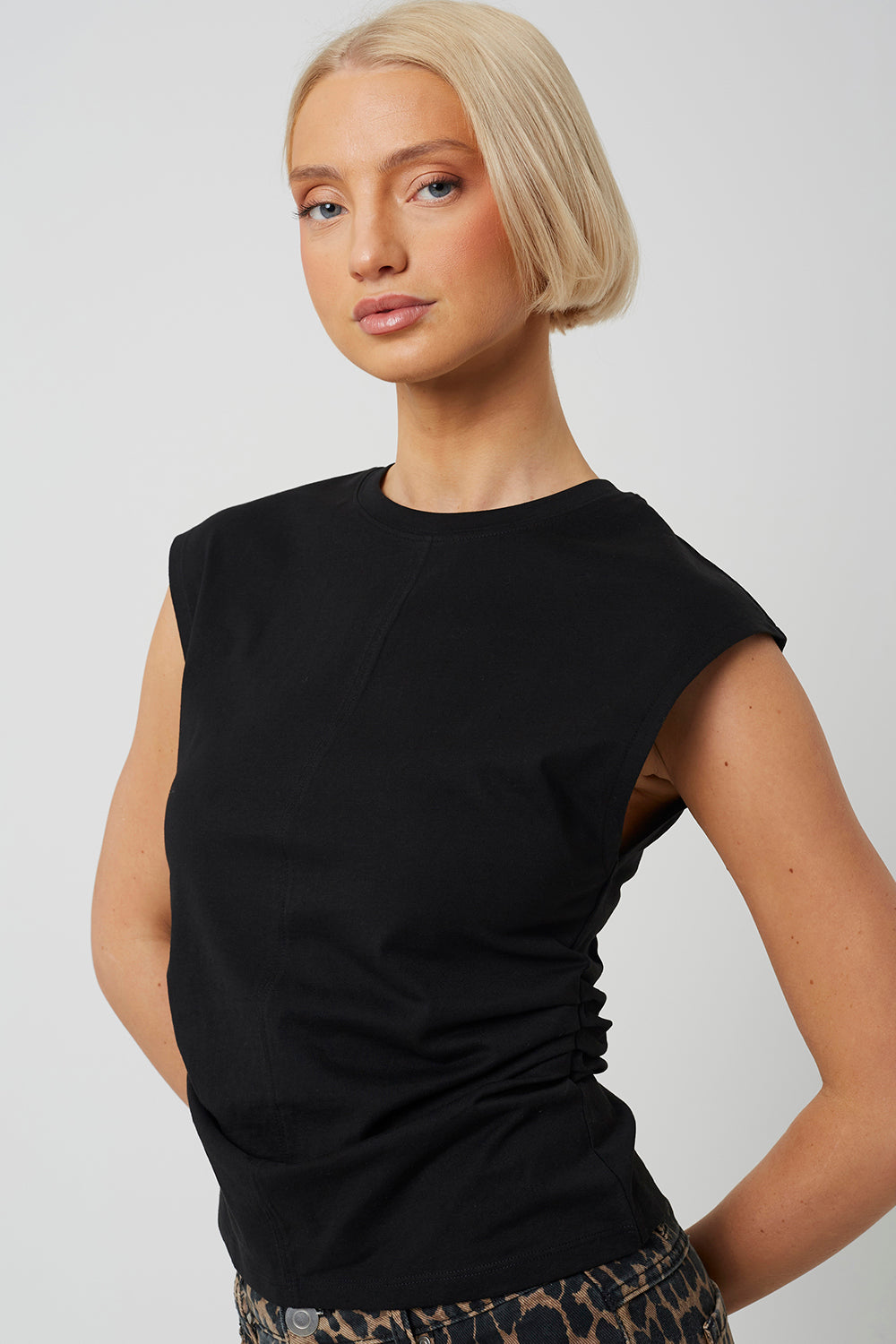 Black  Image 4