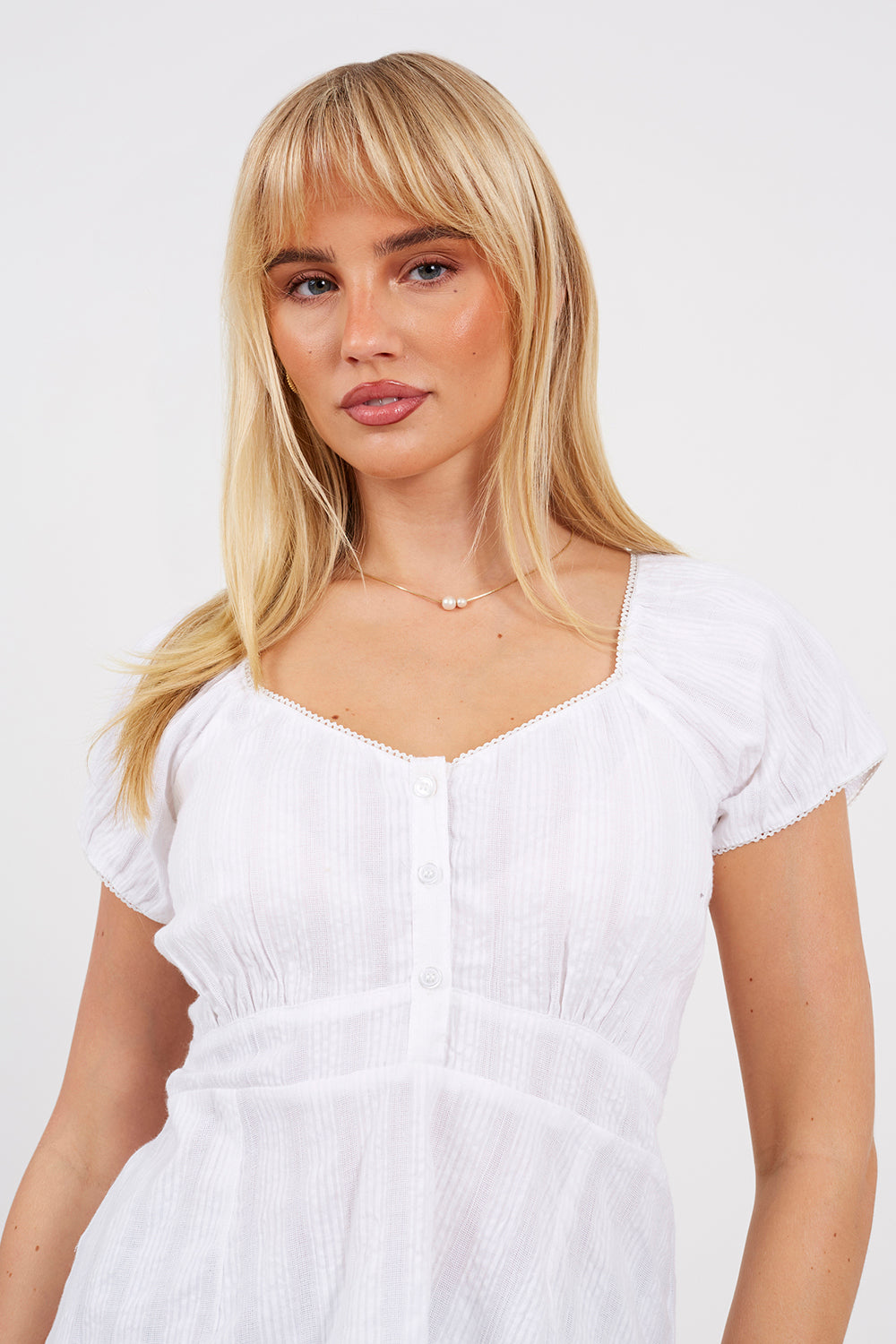  White  Image 3