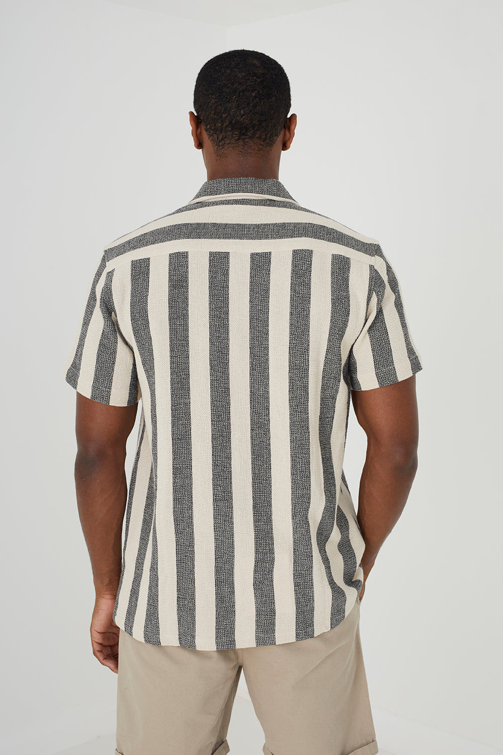 Brave Soul Black Cotton Short Sleeve Revere Collar Shirt - Black Image 2