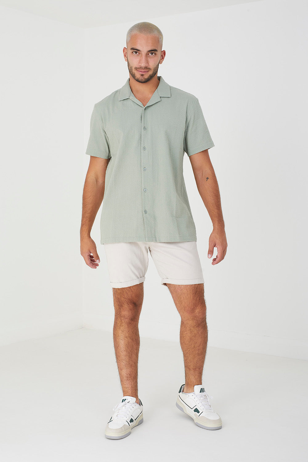 Brave Soul Green Short Sleeve Fine Stripe Revere Collar Shirt - Green Image 3