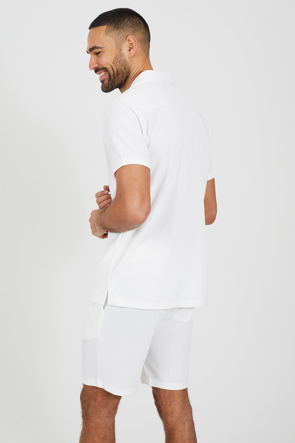 Brave Soul Cream Pleated Shorts - Cream Image 2