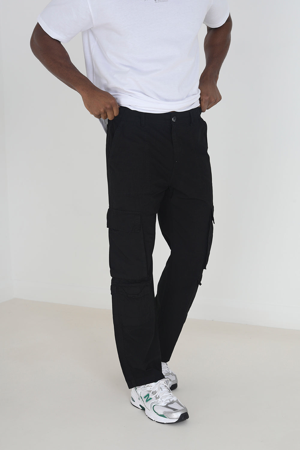 Brave Soul Black Cotton Poplin Loose Fit Cargo Trousers - Black Image 1