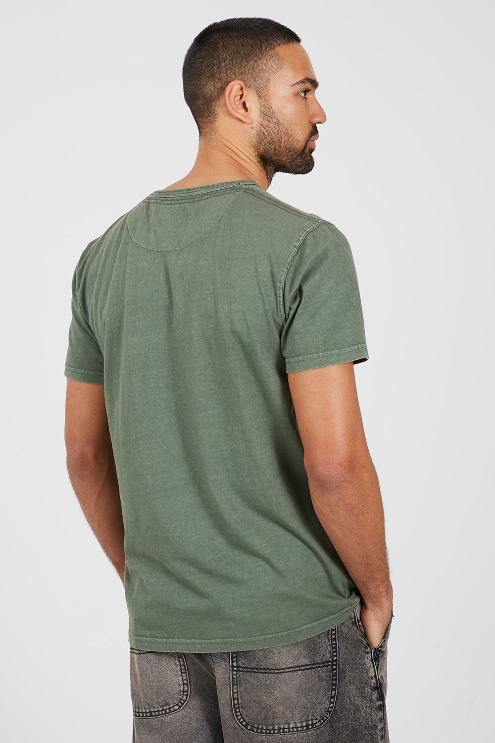Brave Soul Green Acid Wash Patch Pocket T-Shirt - Green Image 2