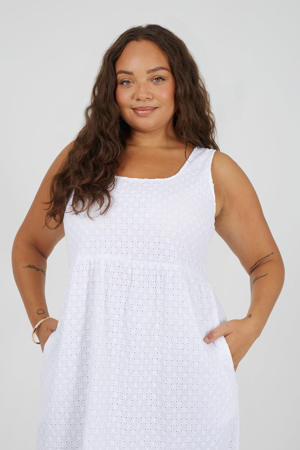  White  Image 4