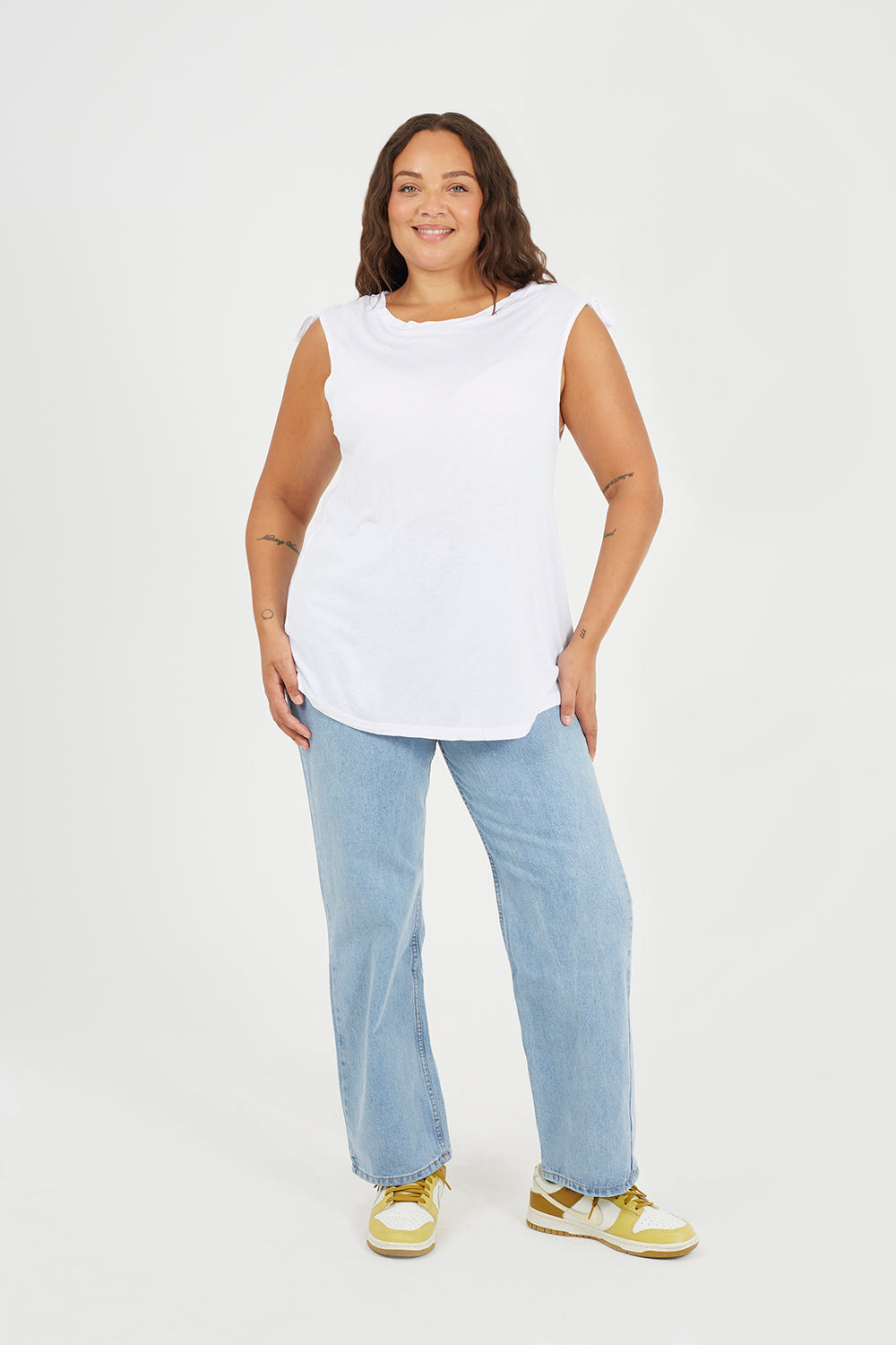  White  Image 3